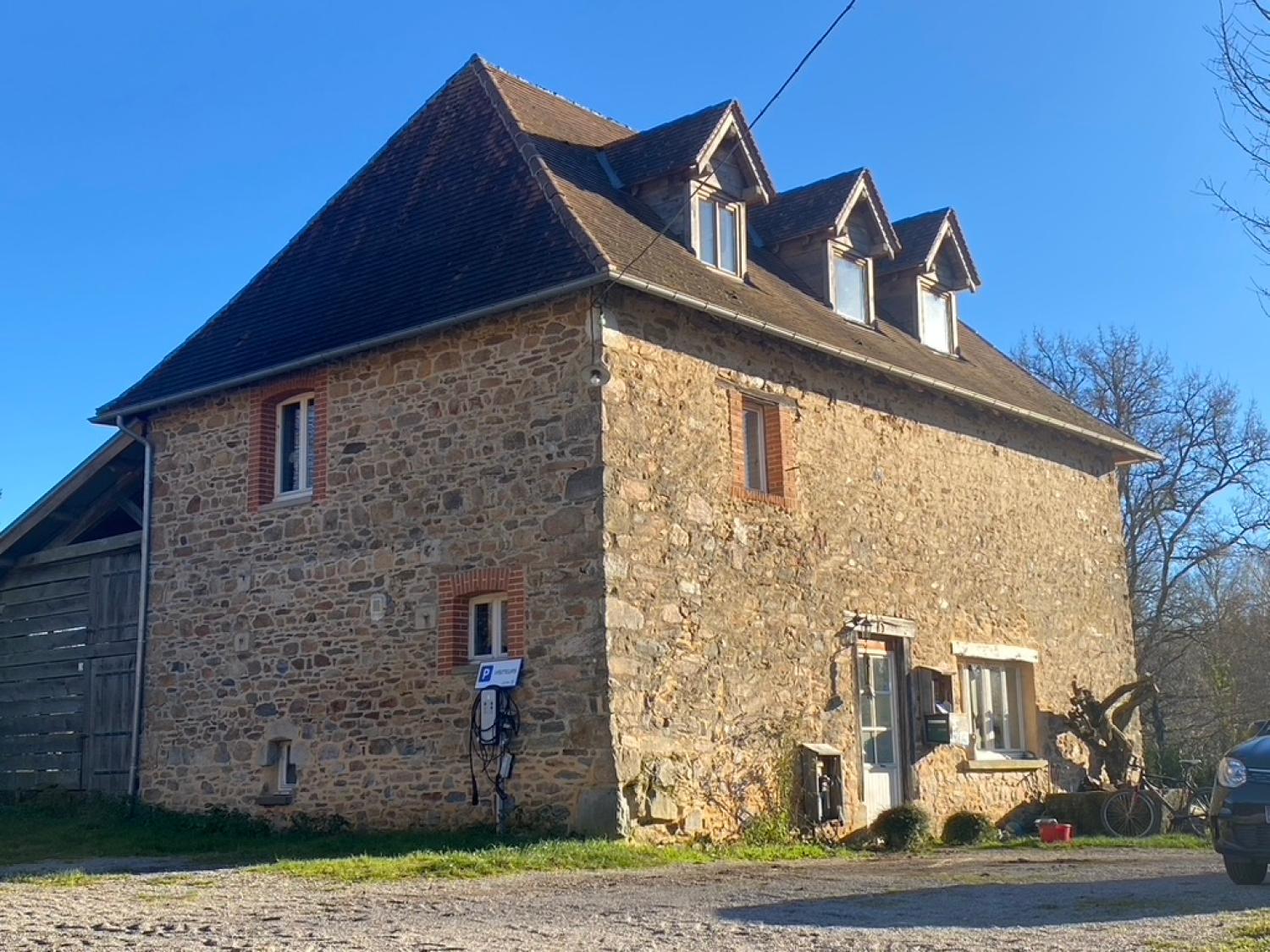  en venta casa rústica Saint-Yrieix-la-Perche Haute-Vienne 3