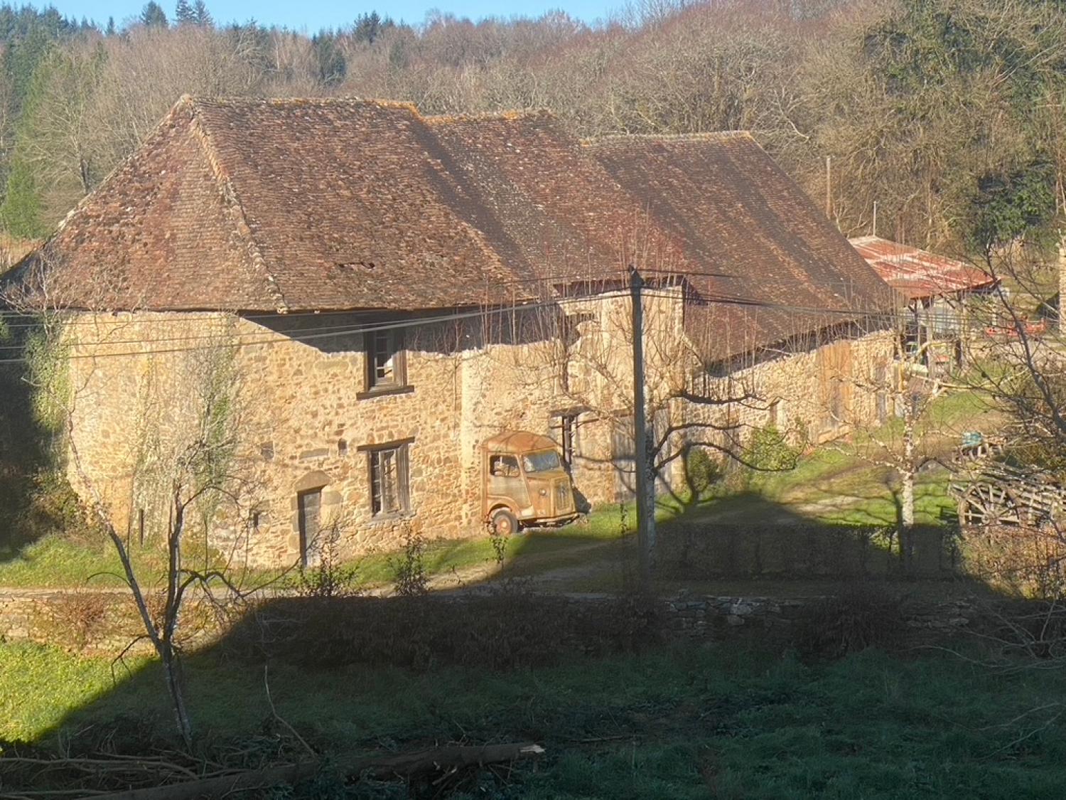 en venta casa rústica Saint-Yrieix-la-Perche Haute-Vienne 2