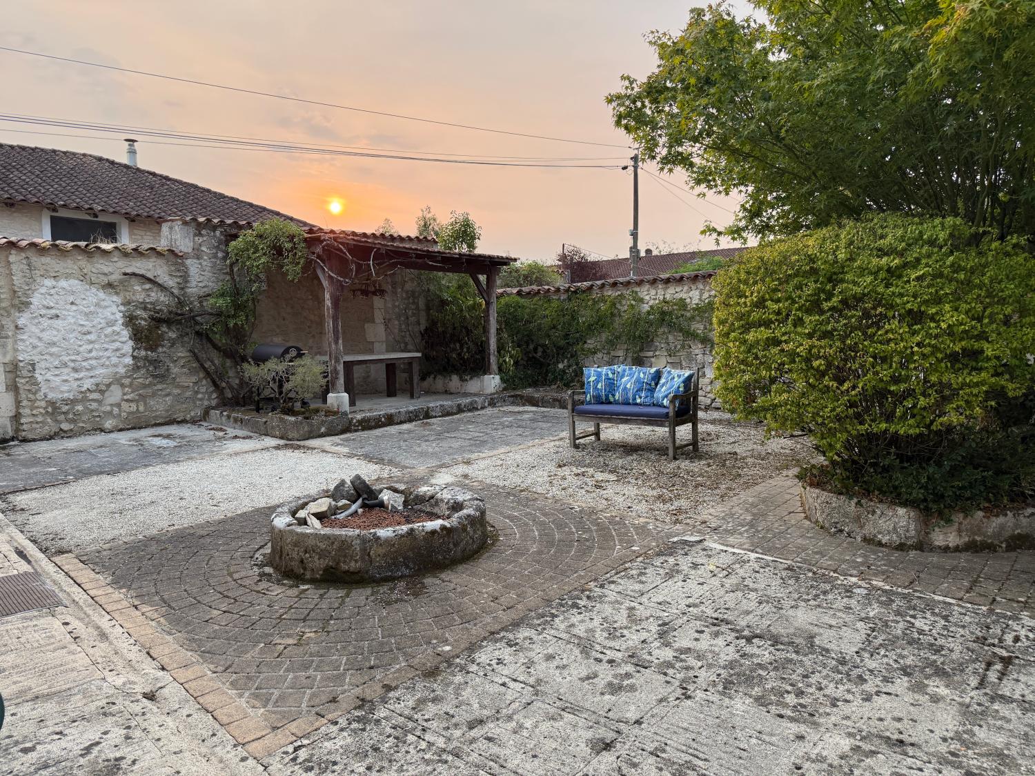  en venta casa independiente Cherval Dordoña 21