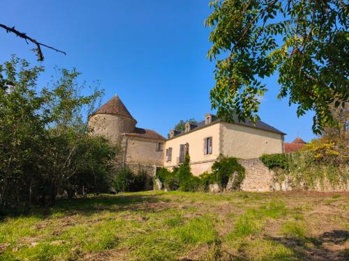 Montigny-sur-Canne Nièvre castillo foto