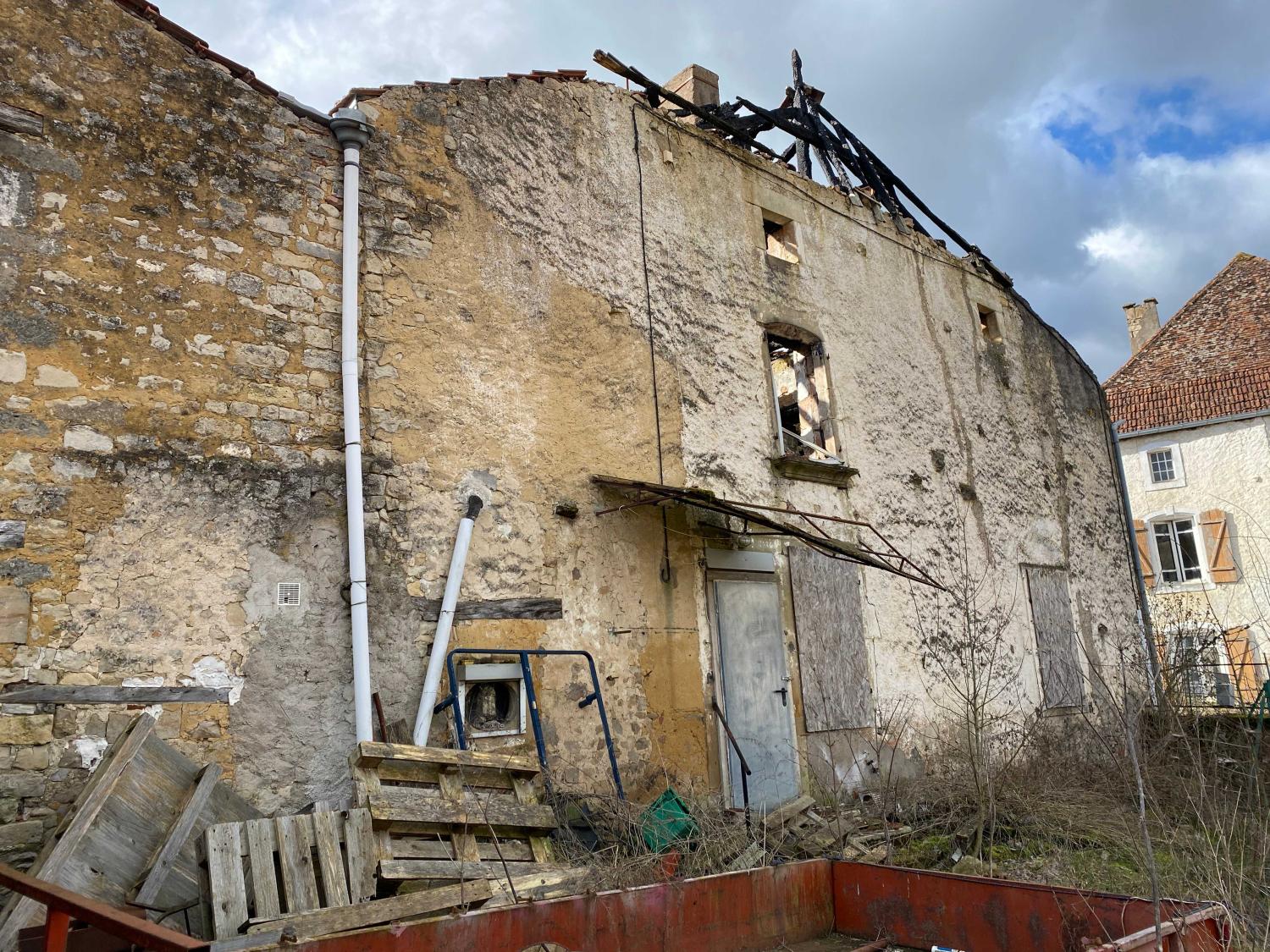 en venta casa de pueblo Bourbonne-les-Bains Haute-Marne 15