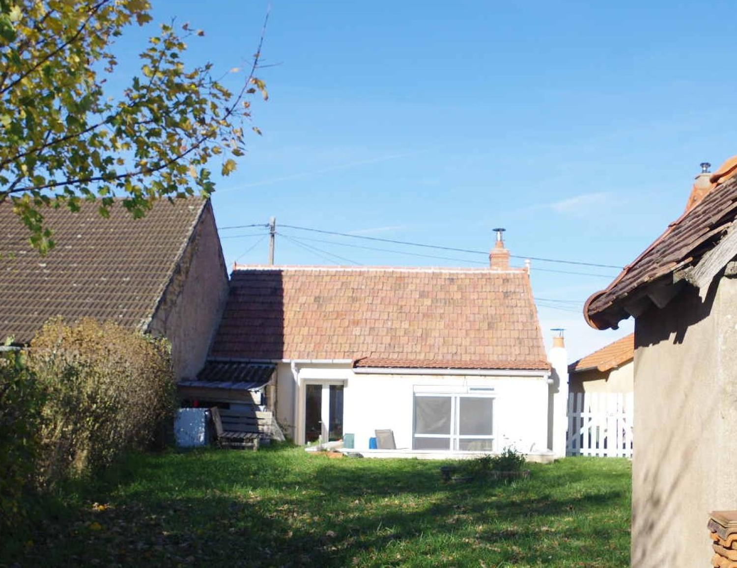  en venta casa Vandenesse Nièvre 1