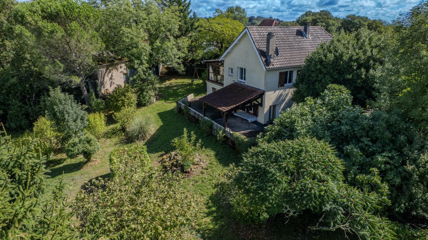  en venta casa independiente Nadillac Lot 4