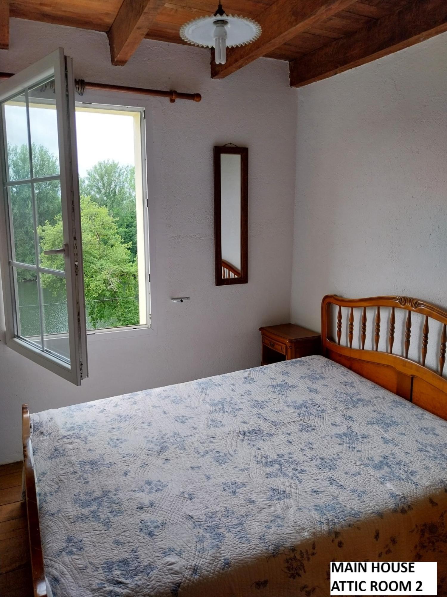  en venta casa con anexo de invitados Puy-l'Évêque Lot 18