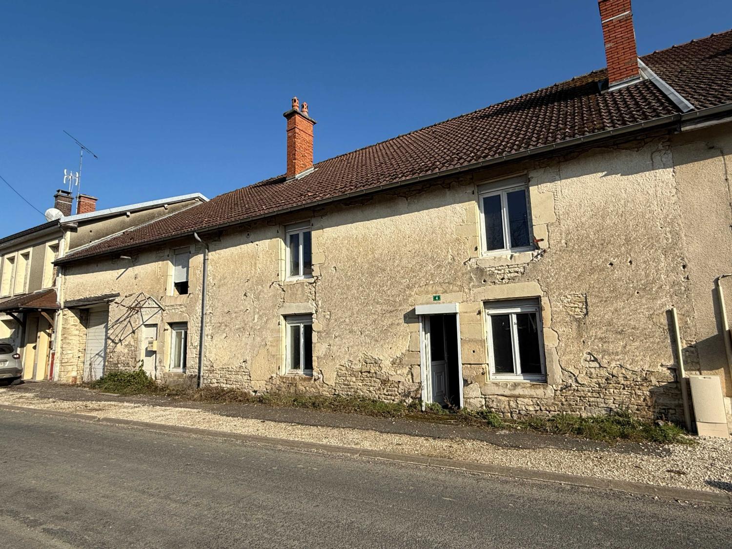 en venta finca de pueblo Châteauvillain Haute-Marne 2