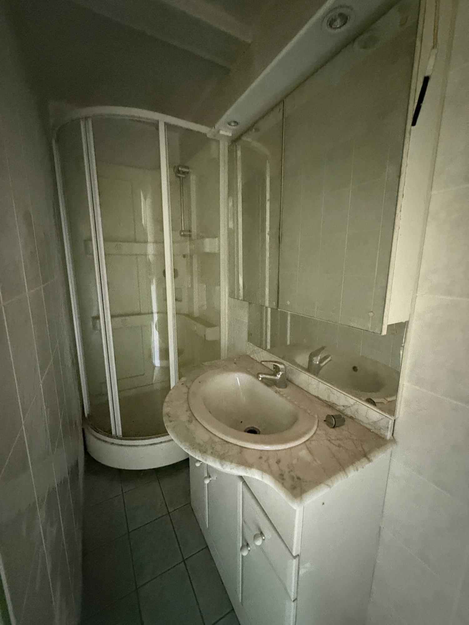  en venta finca de pueblo Châteauvillain Haute-Marne 26