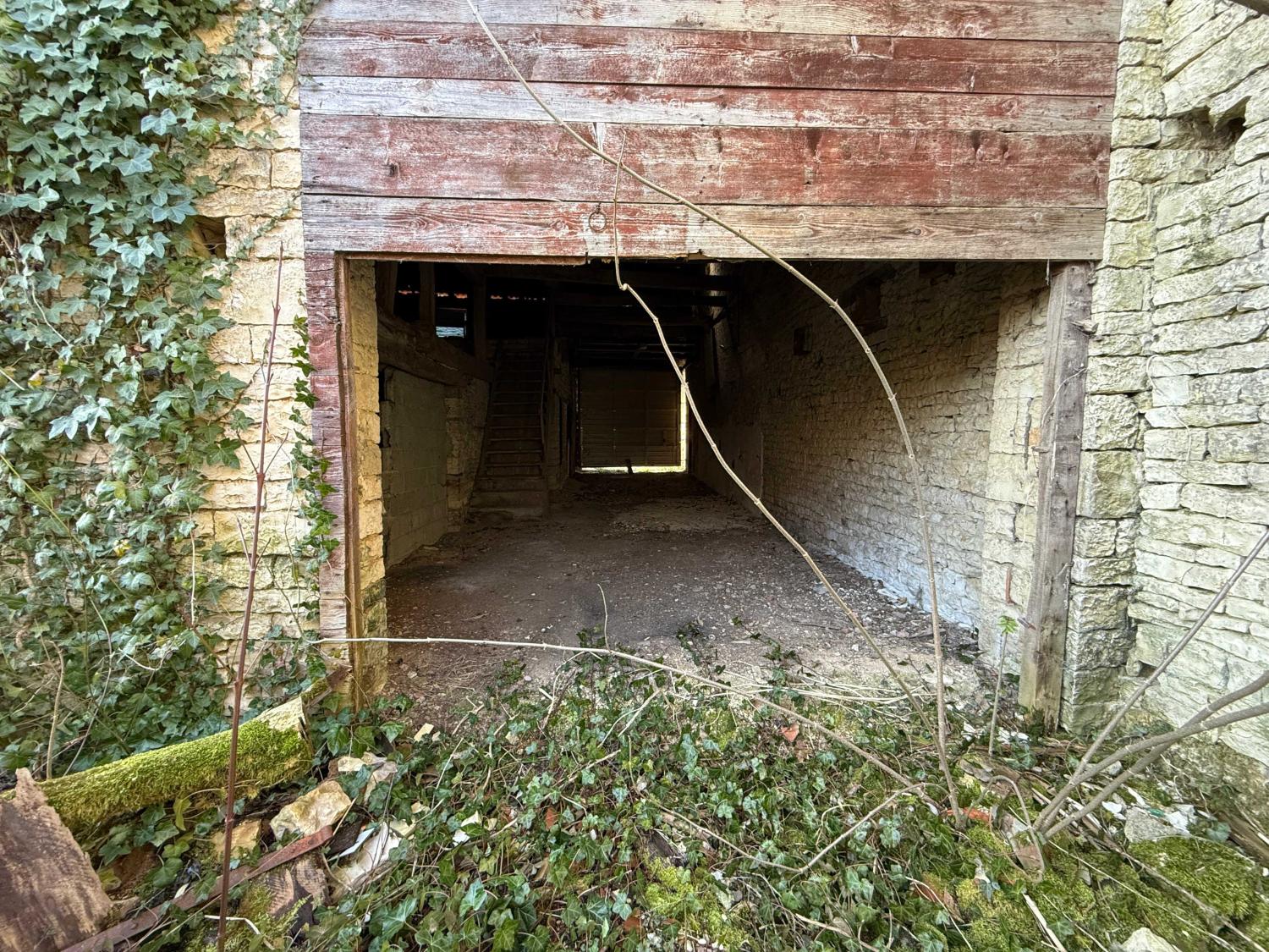  en venta finca de pueblo Châteauvillain Haute-Marne 20