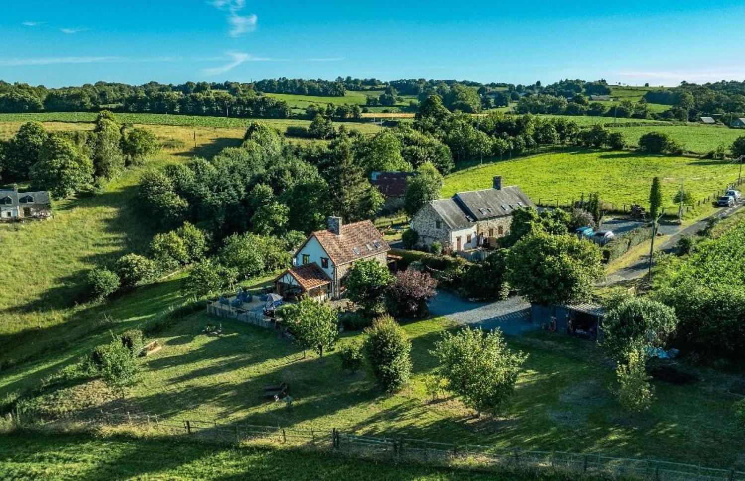en venta casa con anexo de invitados Saint-Hilaire-du-Harcouët Manche 2