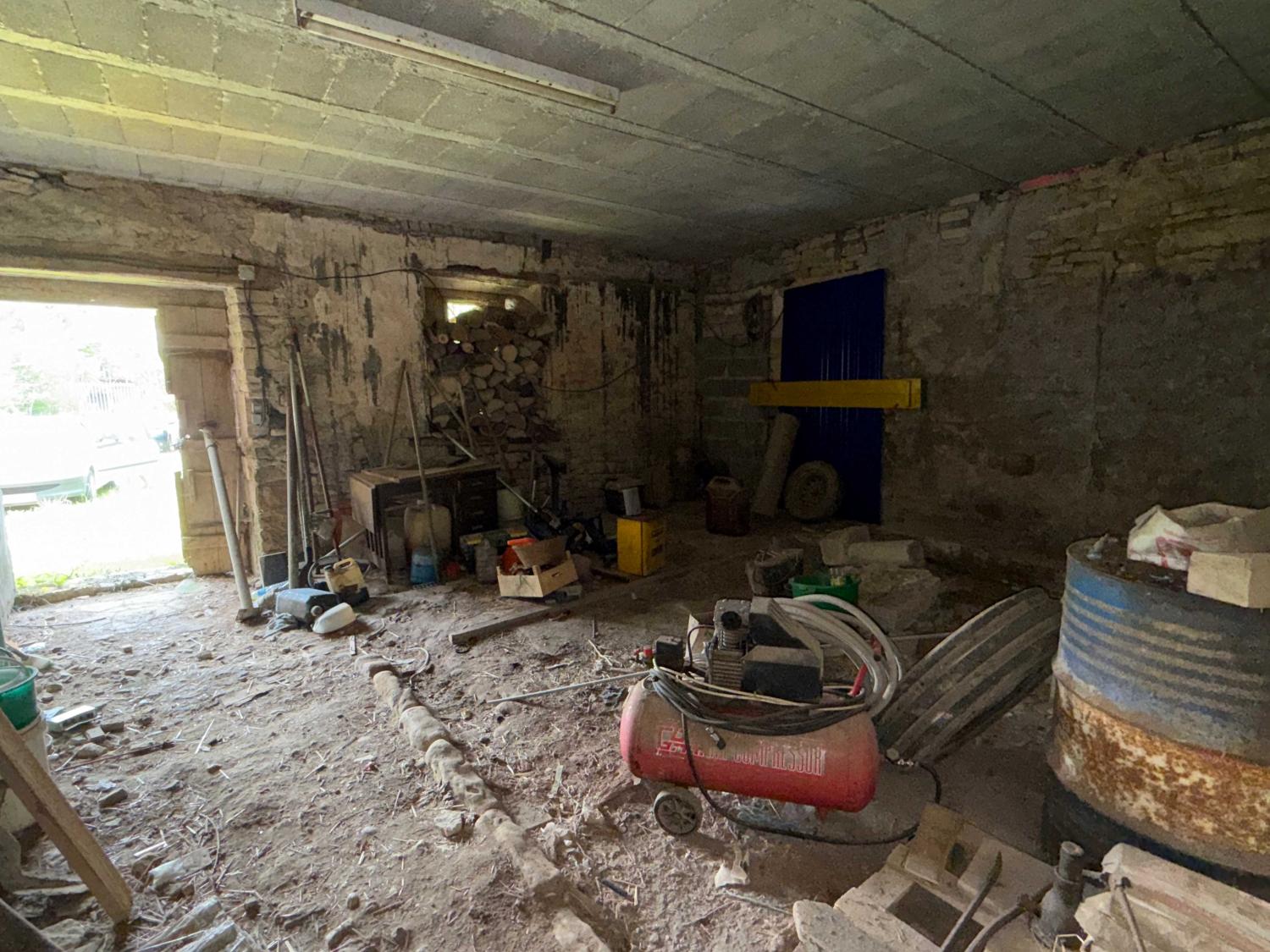  en venta finca de pueblo Confracourt Haute-Saône 23