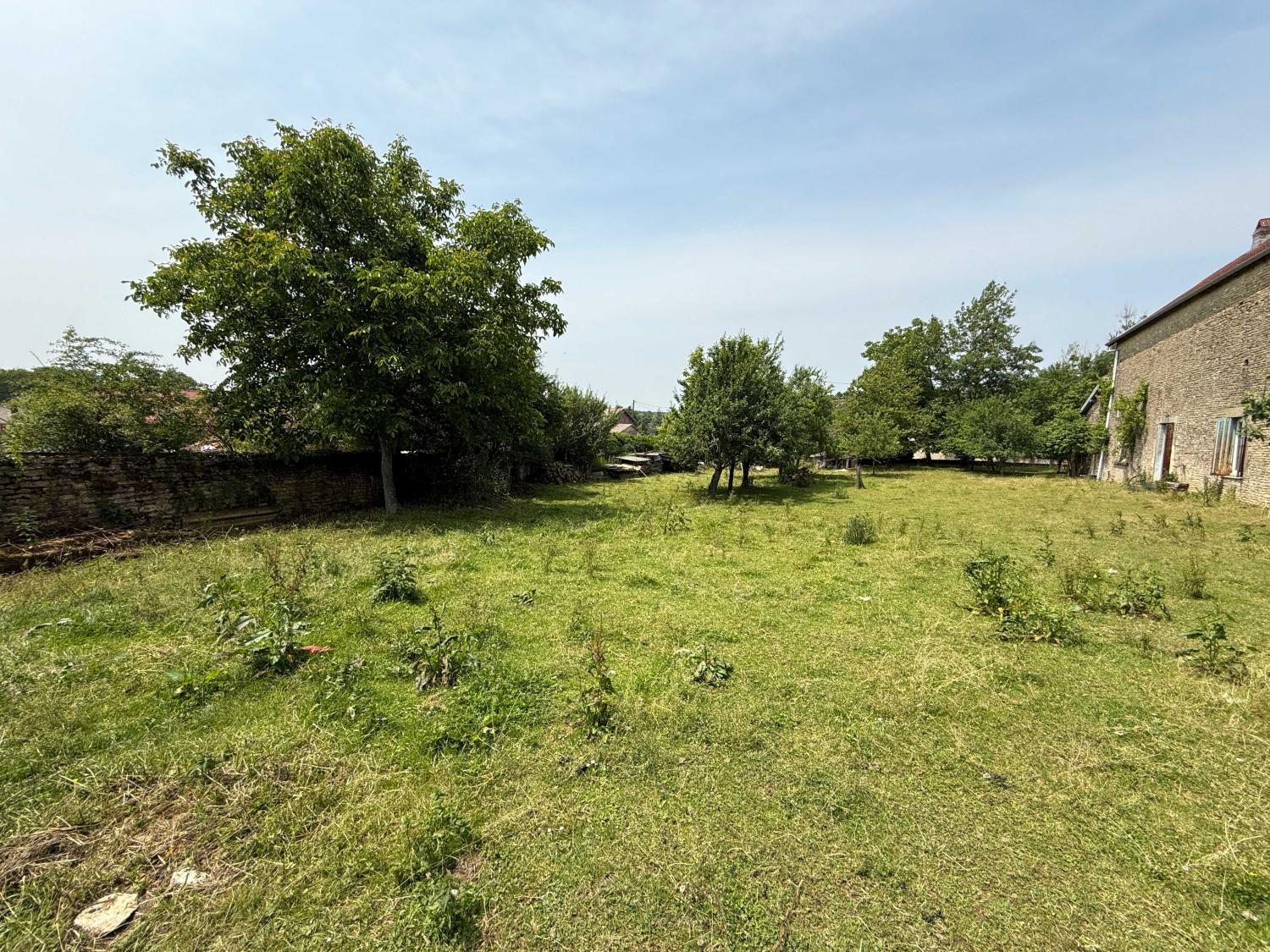  en venta finca de pueblo Confracourt Haute-Saône 34