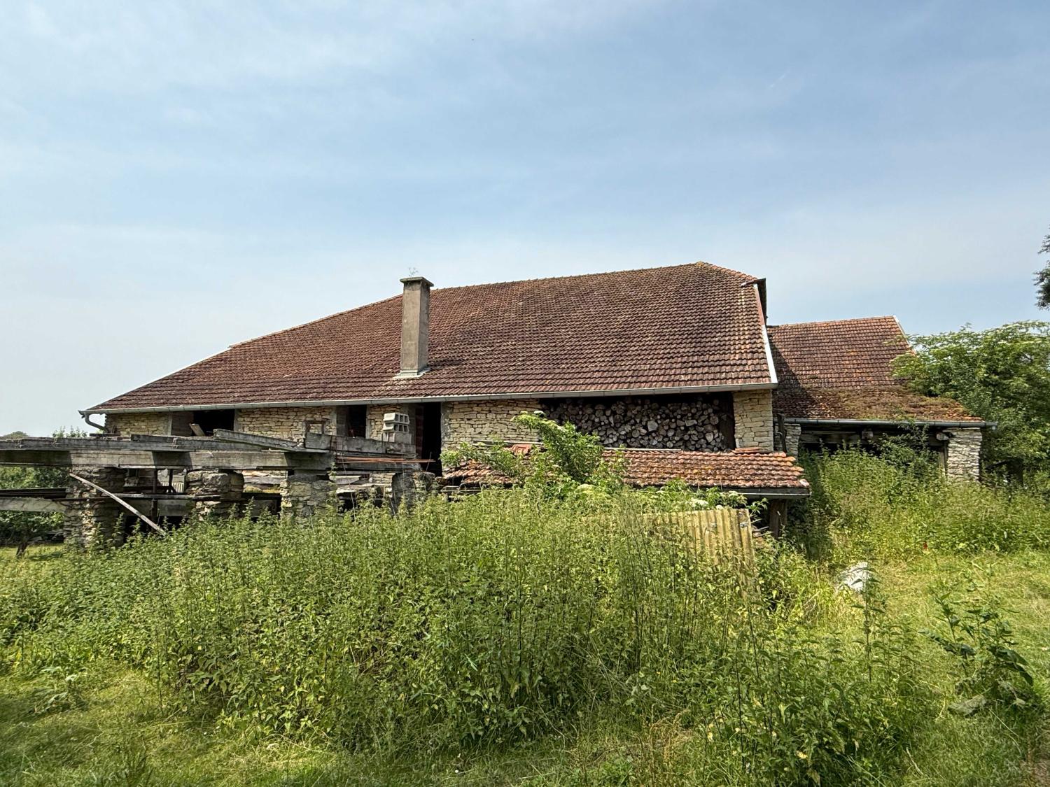  en venta finca de pueblo Confracourt Haute-Saône 38