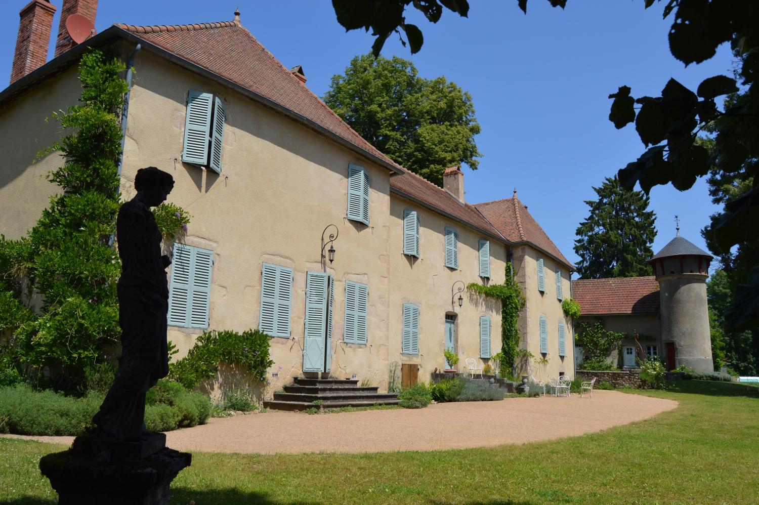  en venta castillo Luzy Nièvre 1