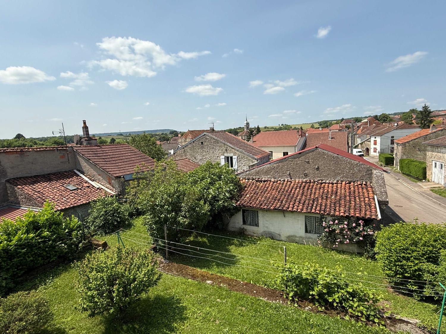  en venta finca de pueblo Voisey Haute-Marne 16