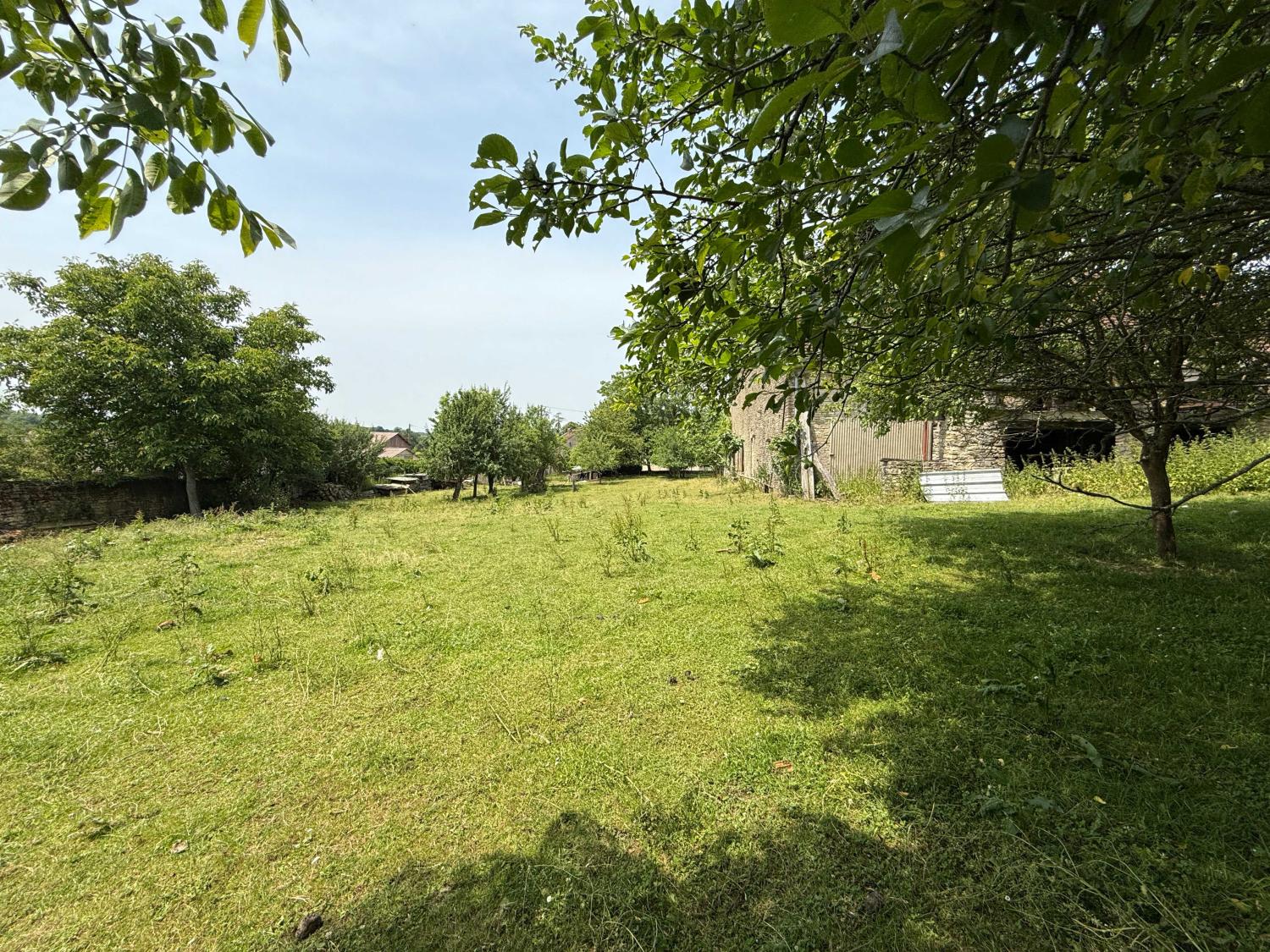  en venta finca de pueblo Confracourt Haute-Saône 36