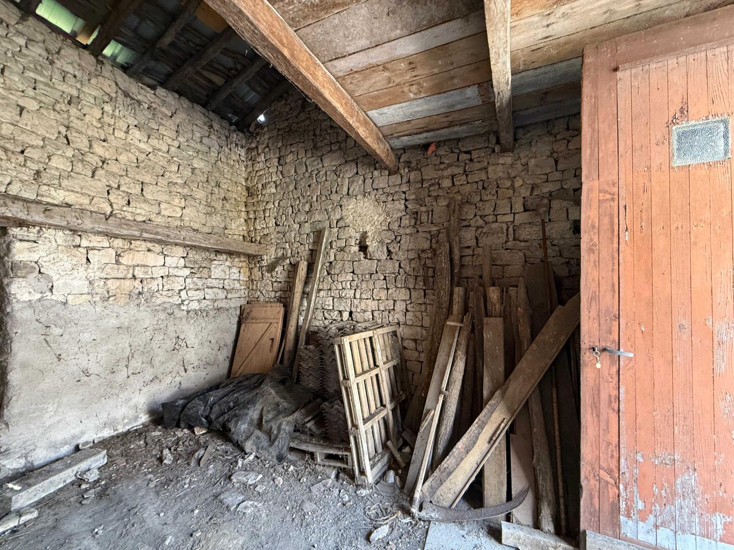  en venta finca de pueblo Voisey Haute-Marne 36