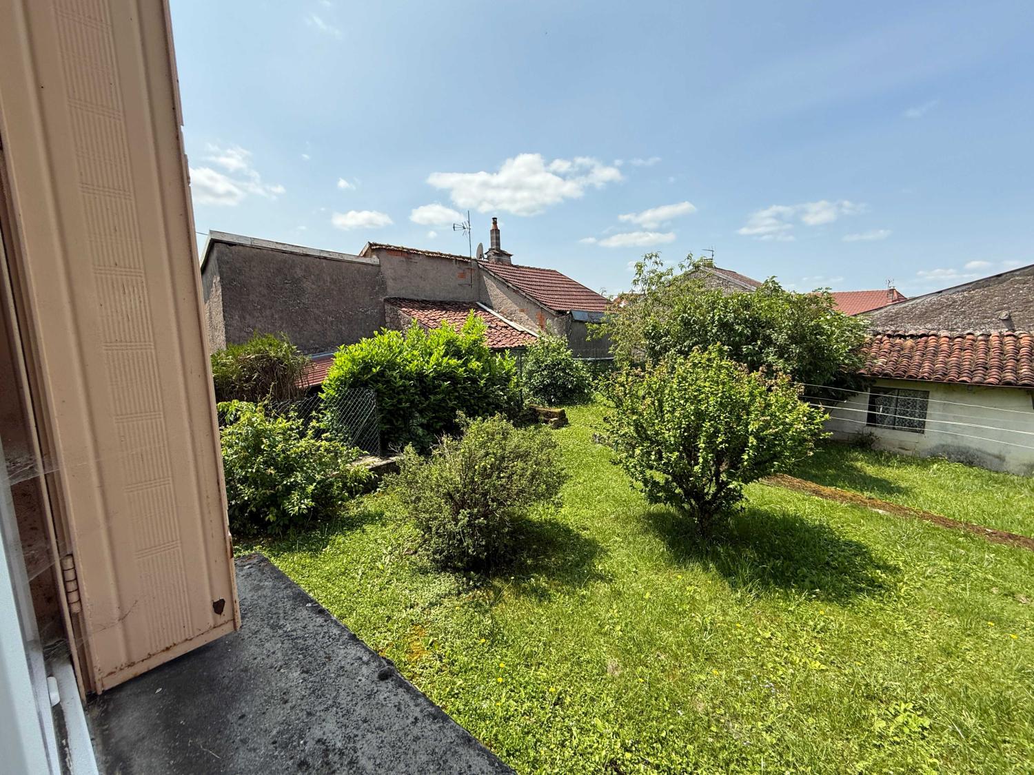  en venta finca de pueblo Voisey Haute-Marne 8
