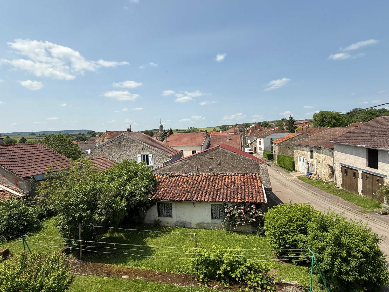  en venta finca de pueblo Voisey Haute-Marne 17