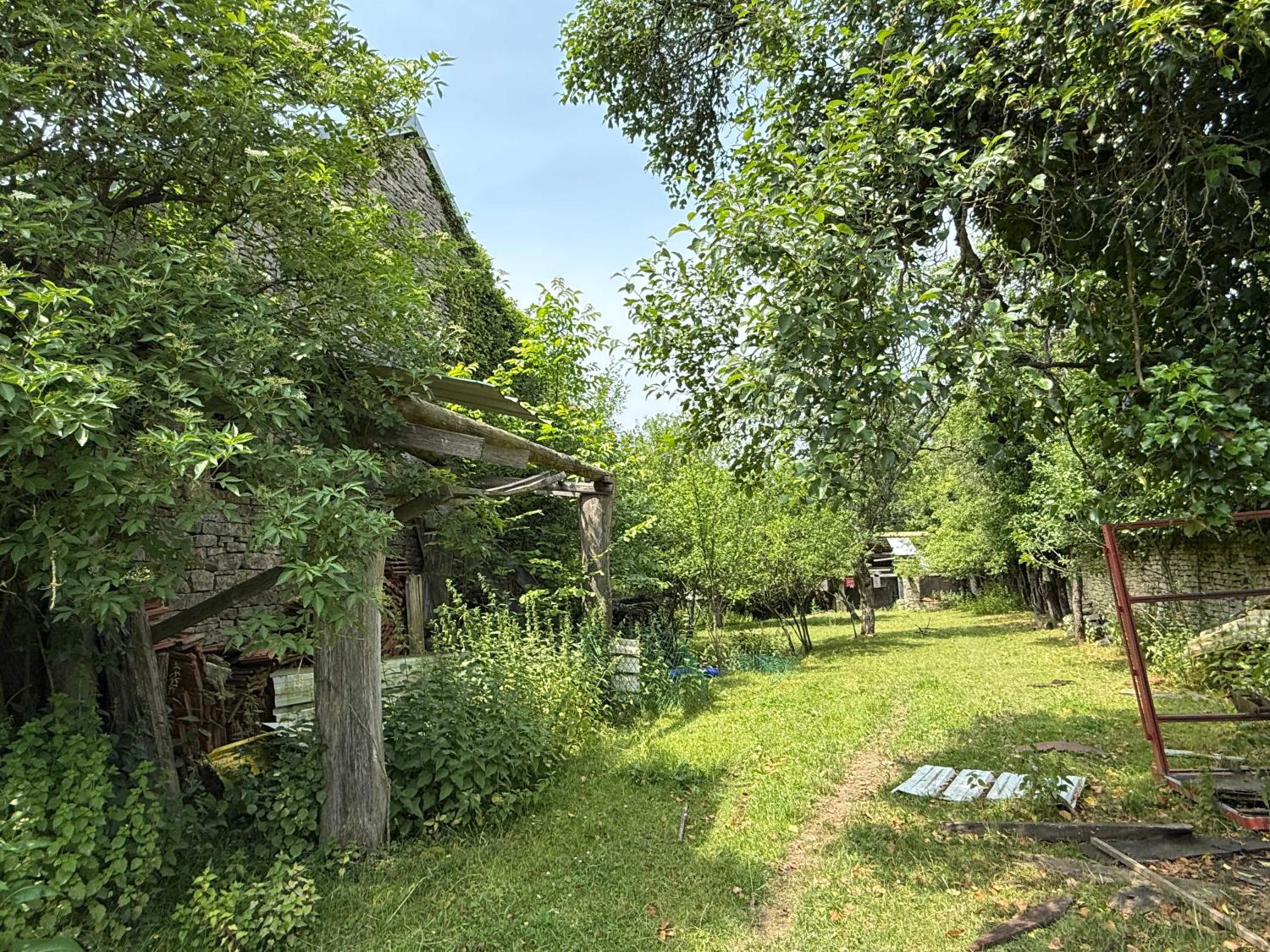  en venta finca de pueblo Confracourt Haute-Saône 40