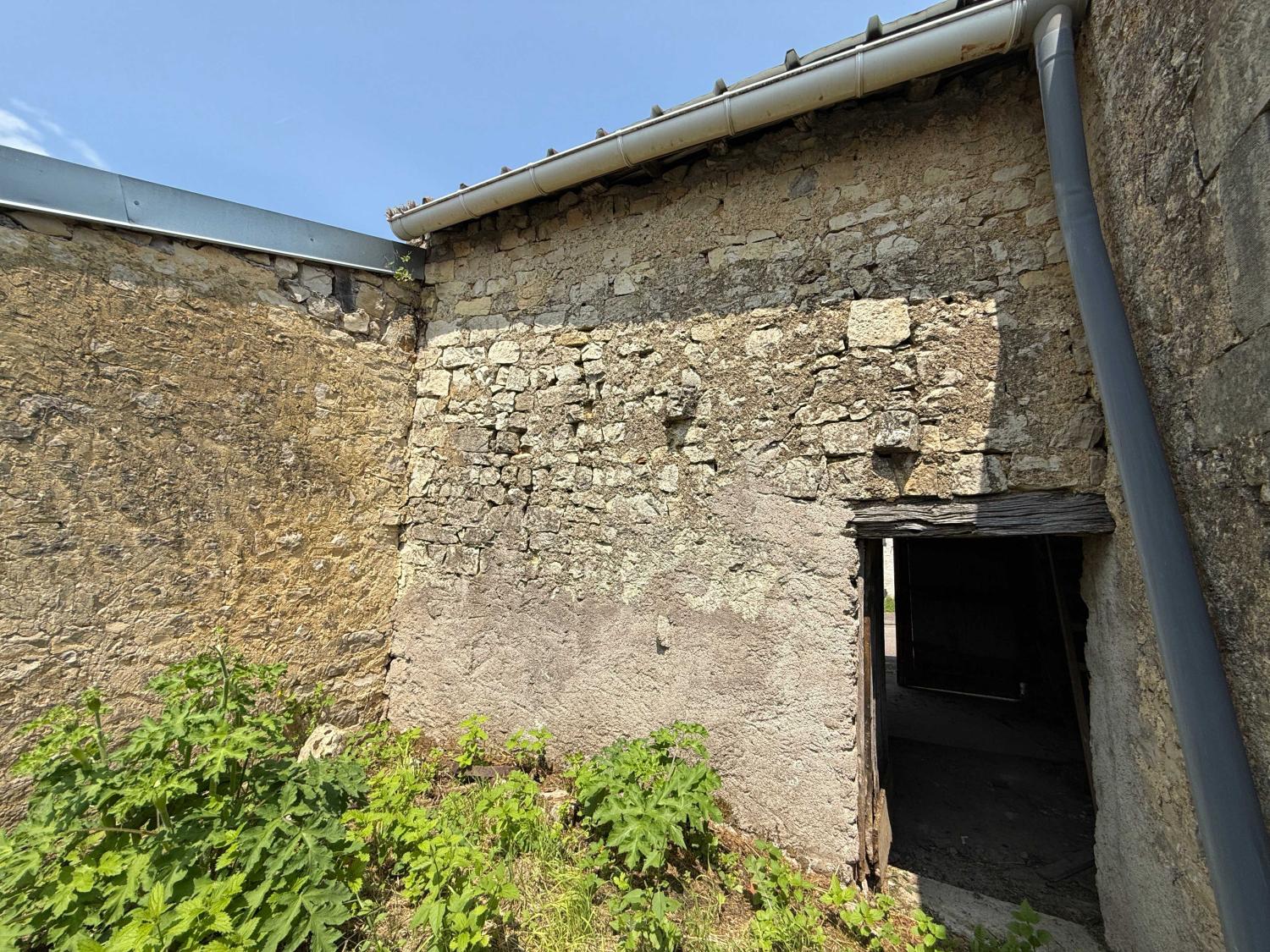  en venta finca de pueblo Voisey Haute-Marne 37