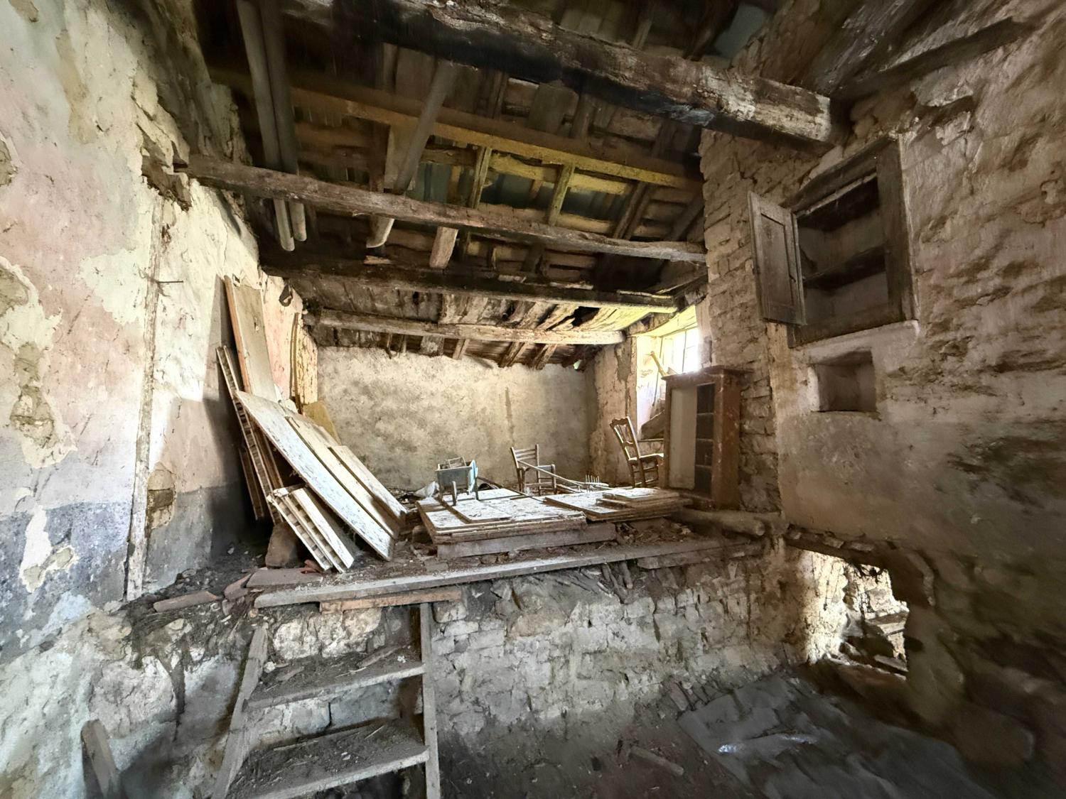  en venta finca de pueblo Voisey Haute-Marne 34