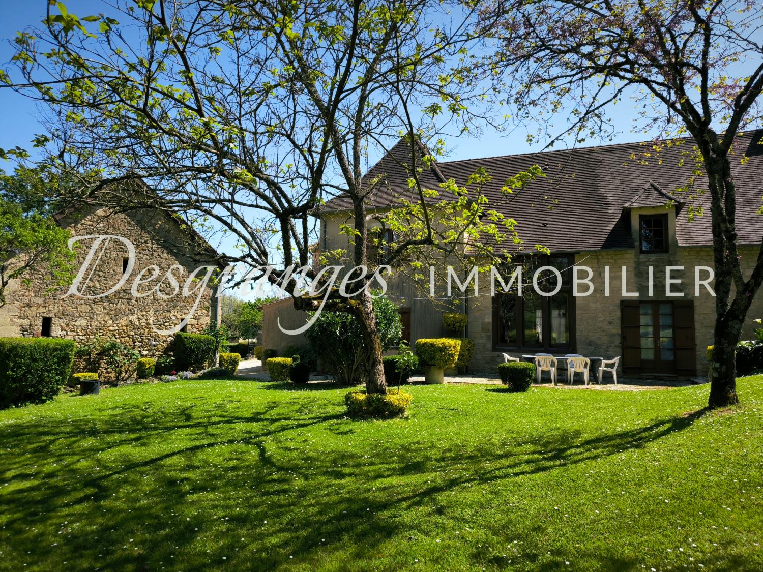  en venta finca rústica Hautefort Dordoña 24