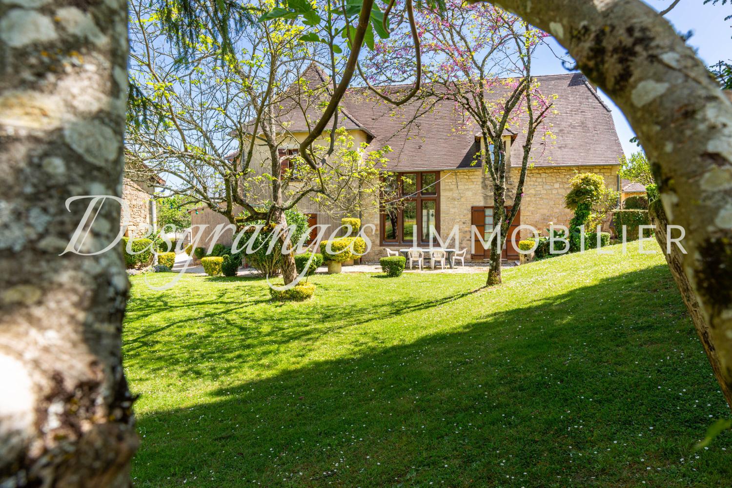  en venta finca rústica Hautefort Dordoña 1