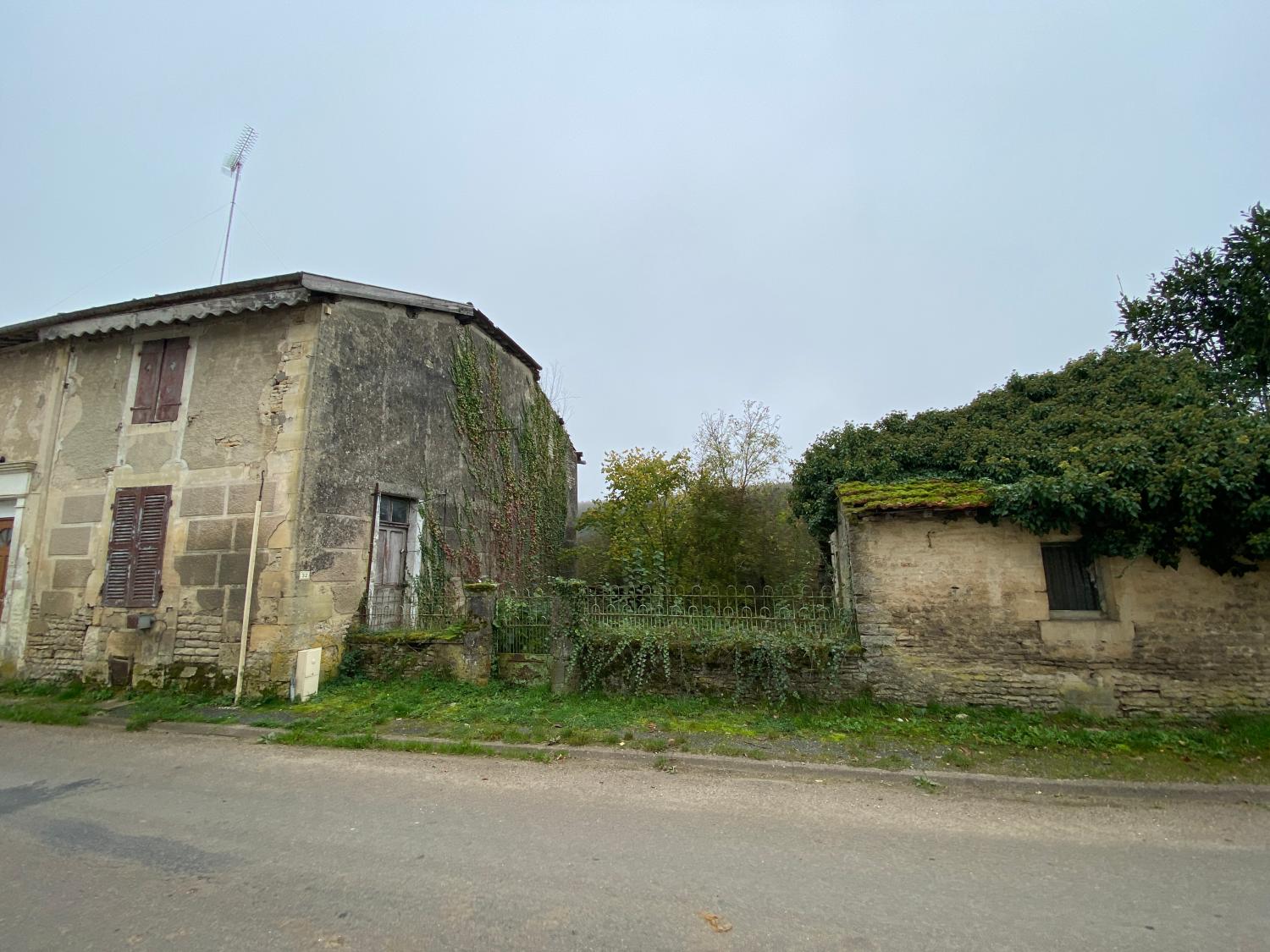  en venta casa de pueblo Donjeux Haute-Marne 1