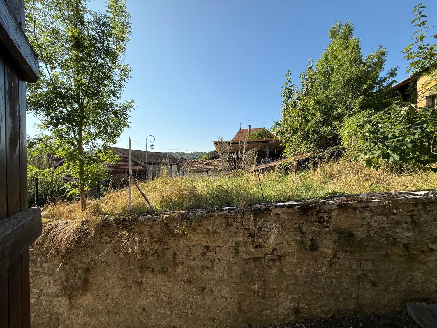  en venta casa de pueblo Doulevant-le-Château Haute-Marne 24