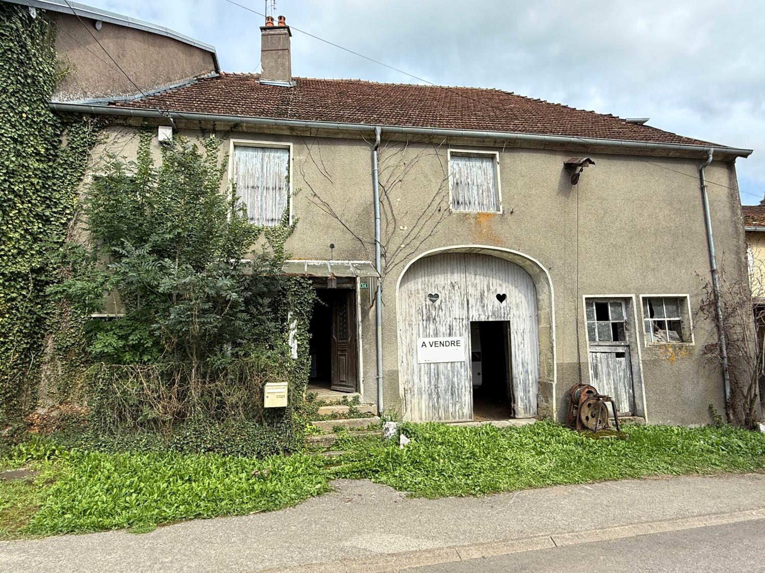  en venta finca de pueblo Jussey Haute-Saône 1