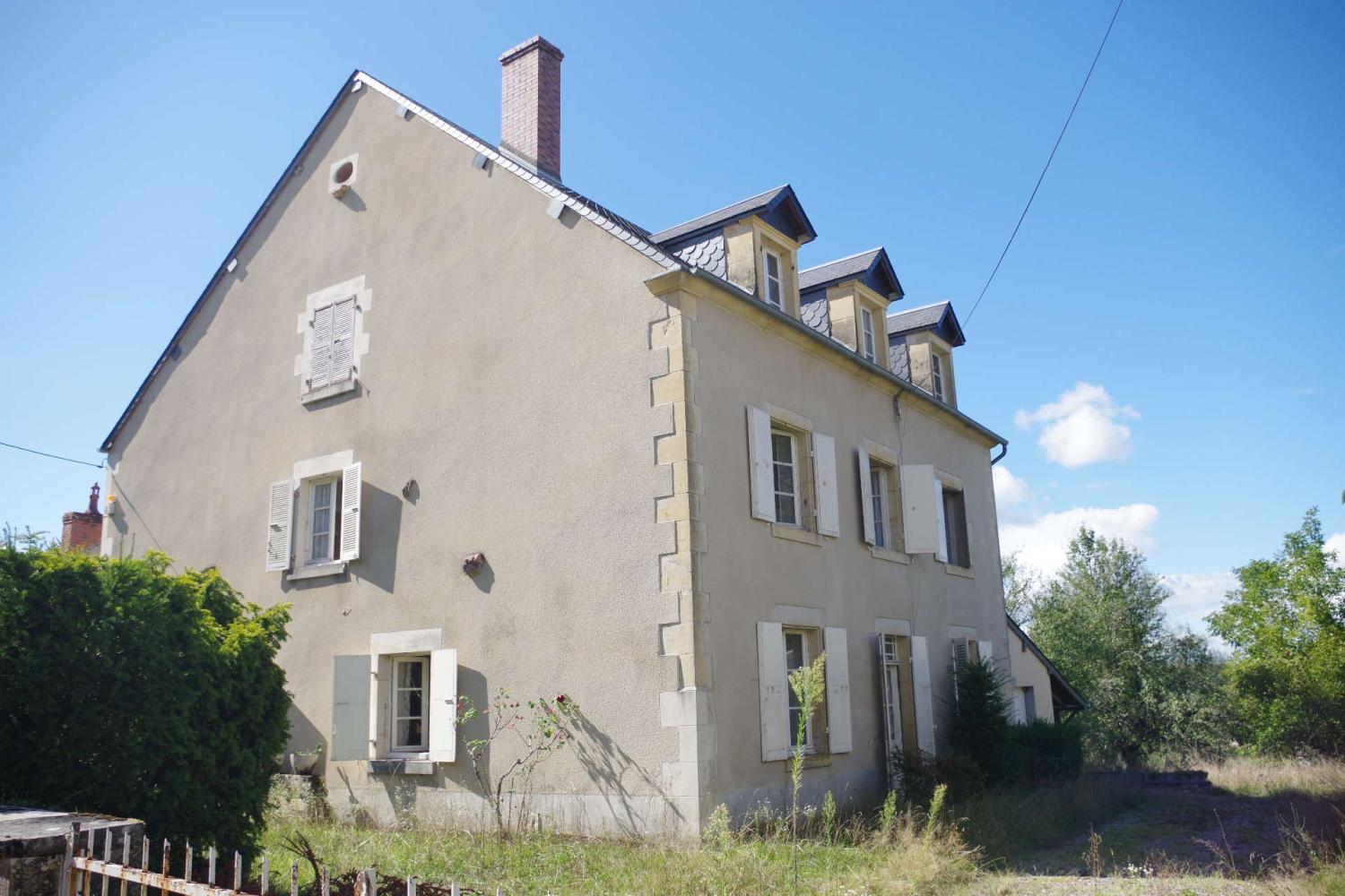  en venta casa urbana Saint-Honoré-Les-Bains Nièvre 11