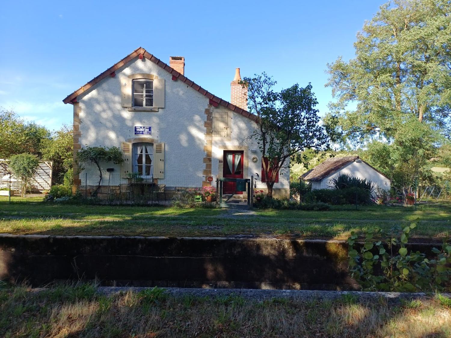  en venta casa Épineuil-le-Fleuriel Cher 7