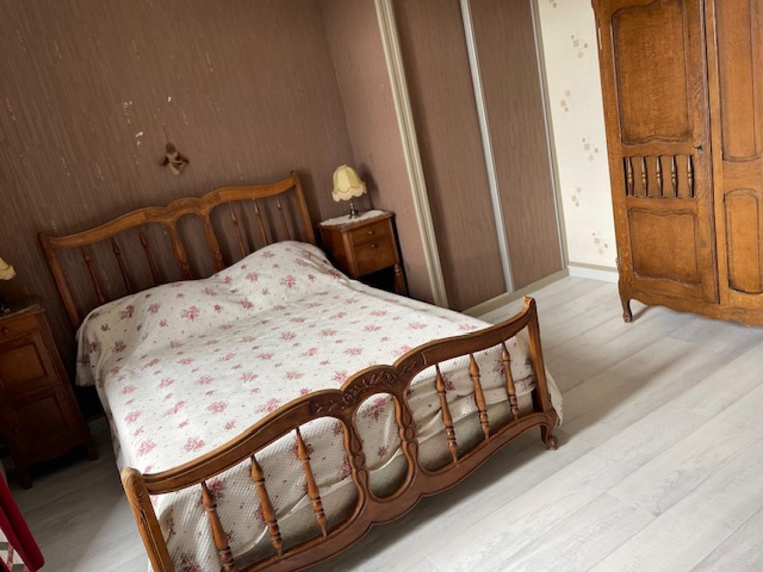 en venta casa con anexo de invitados Vez Oise 13