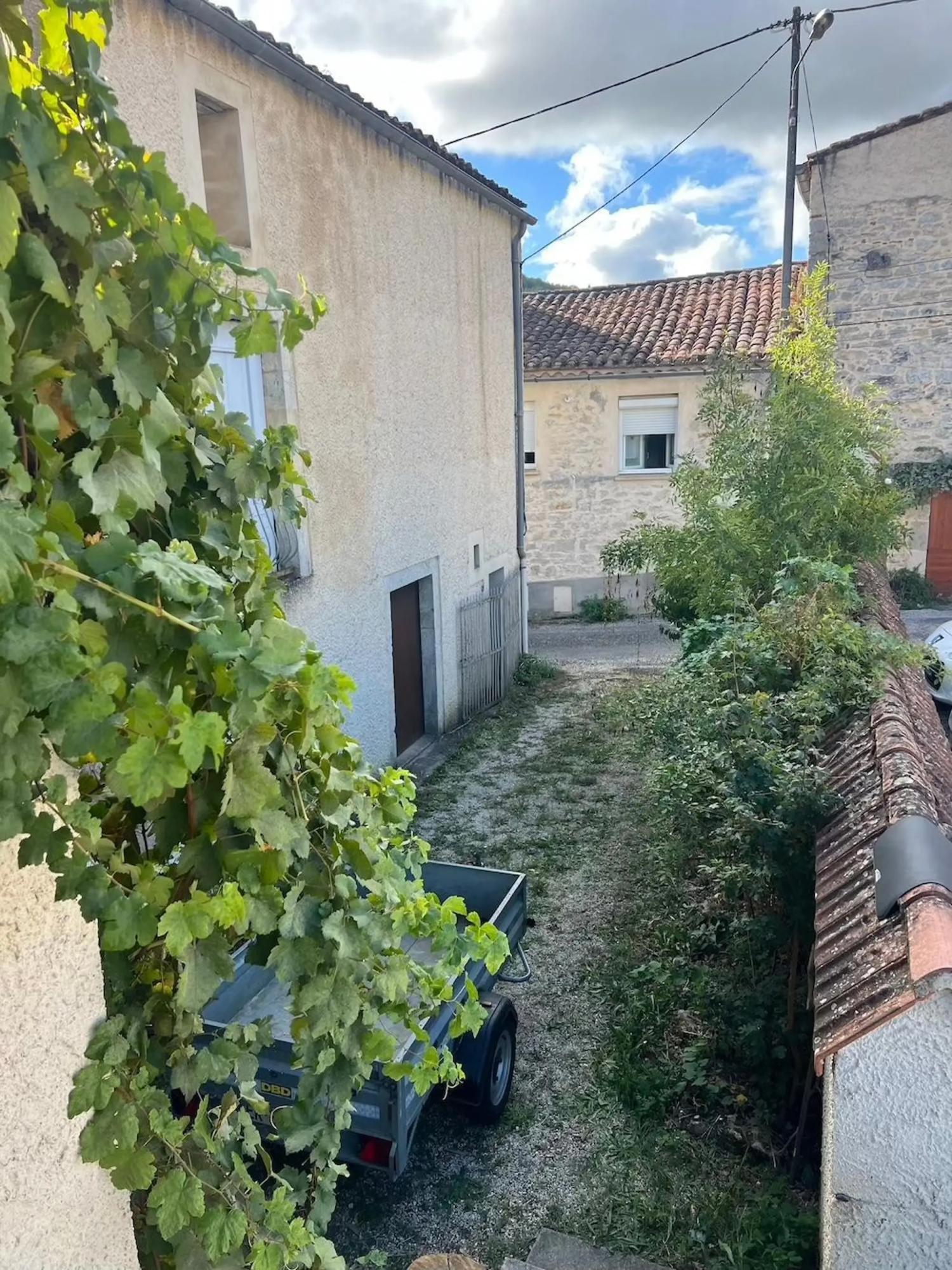 en venta casa Douelle Lot 13