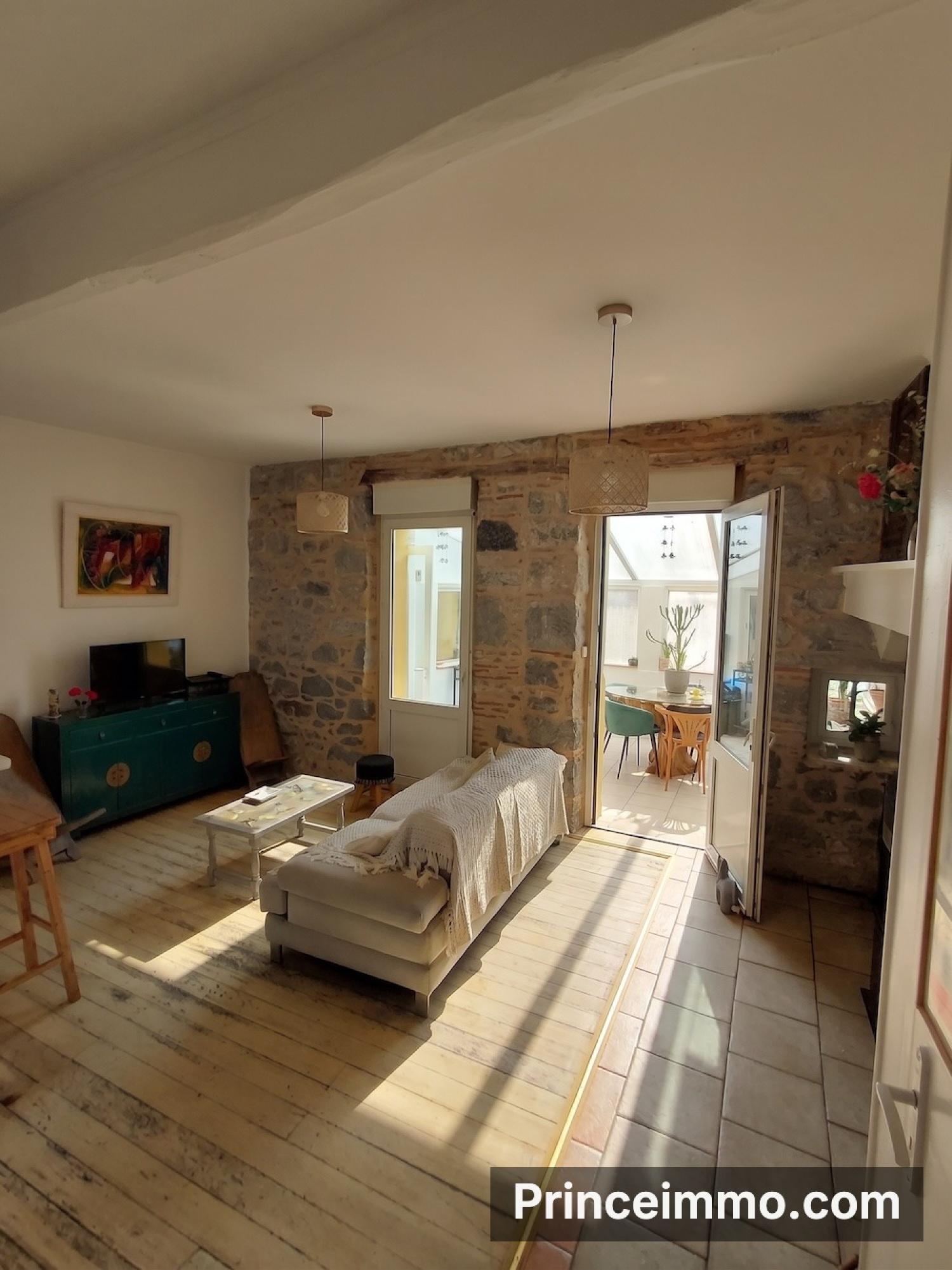  en venta casa de pueblo Douelle Lot 13