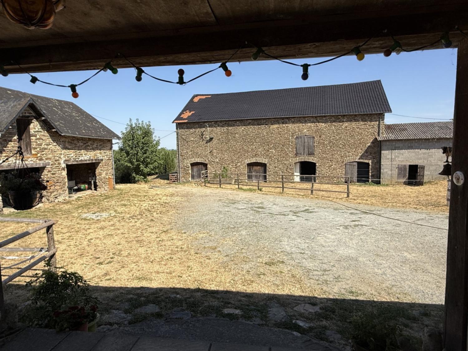 en venta casa rústica Saint-Pardoux-Corbier Corrèze 2