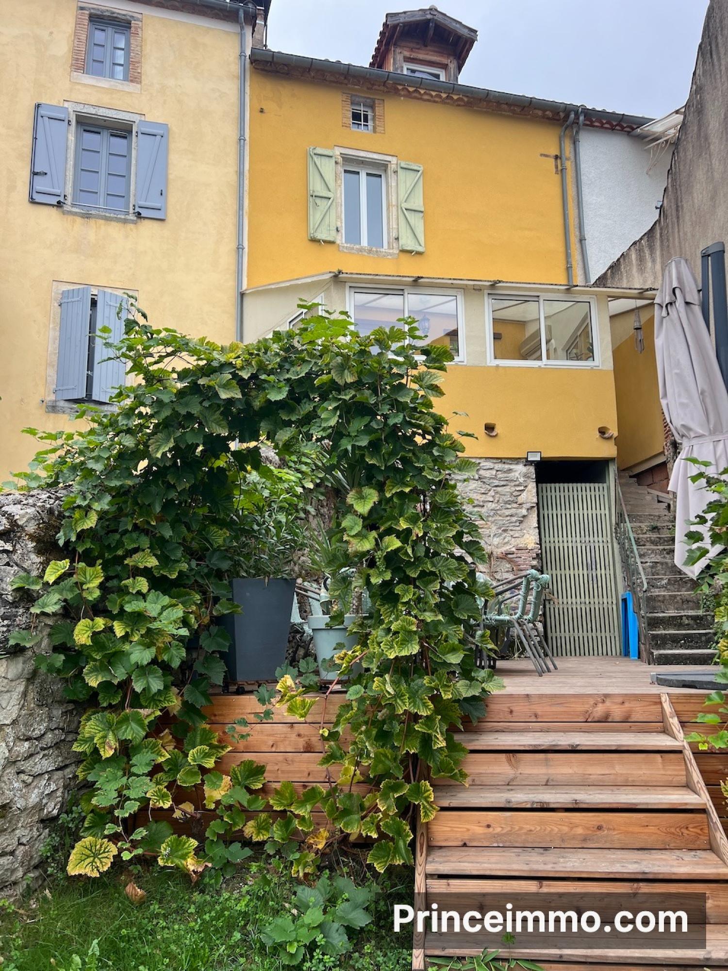  en venta casa de pueblo Douelle Lot 12