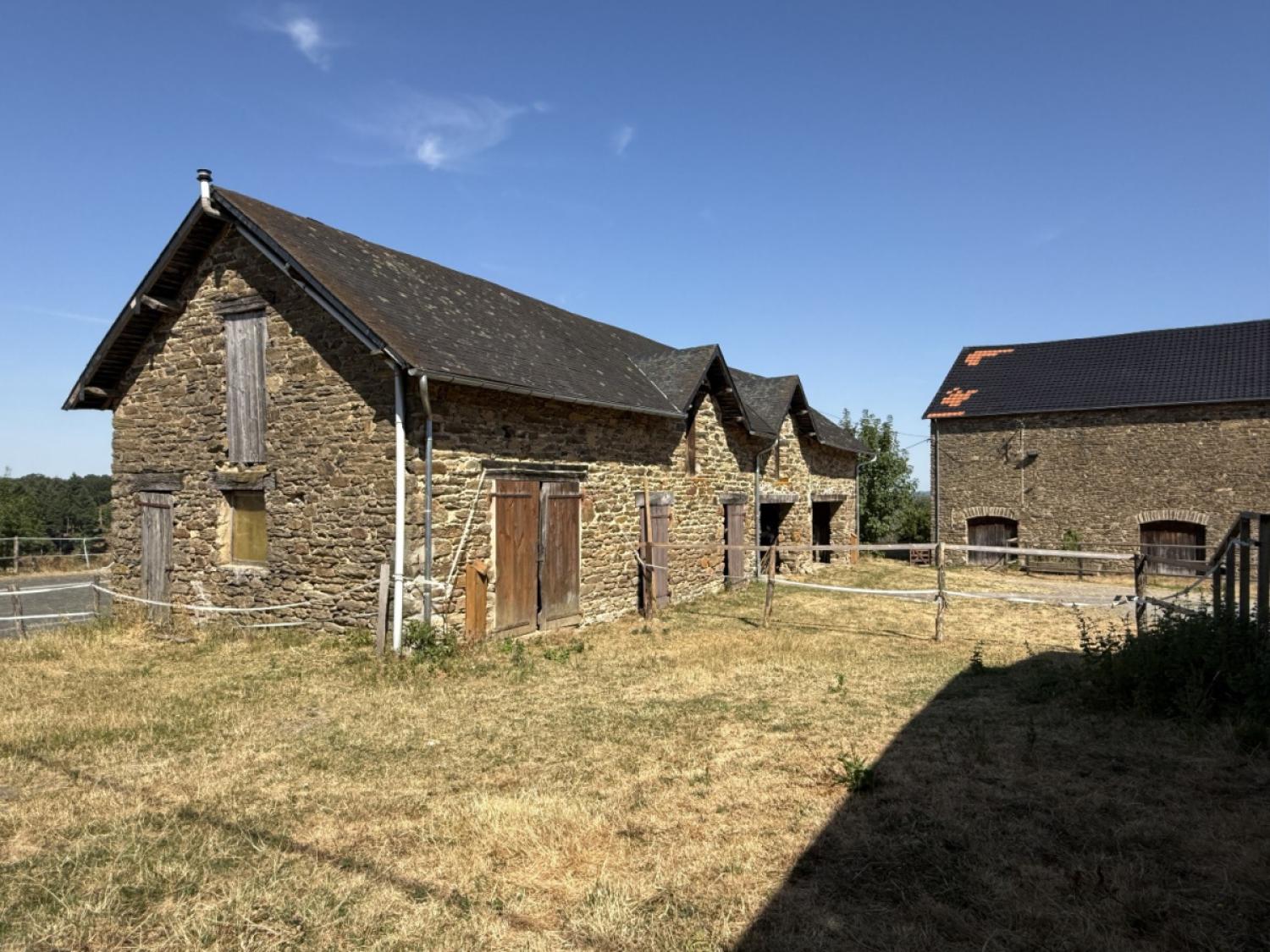 en venta casa rústica Saint-Pardoux-Corbier Corrèze 3
