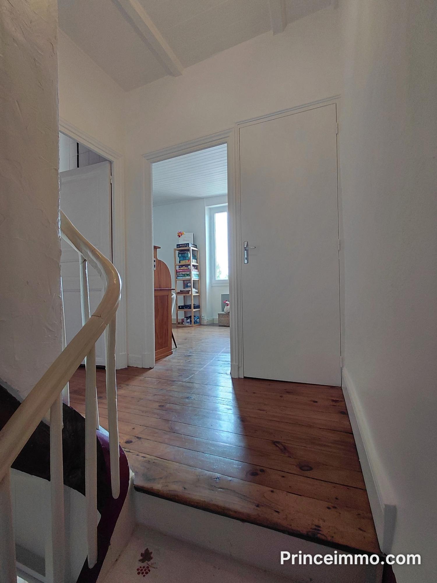  en venta casa de pueblo Douelle Lot 6