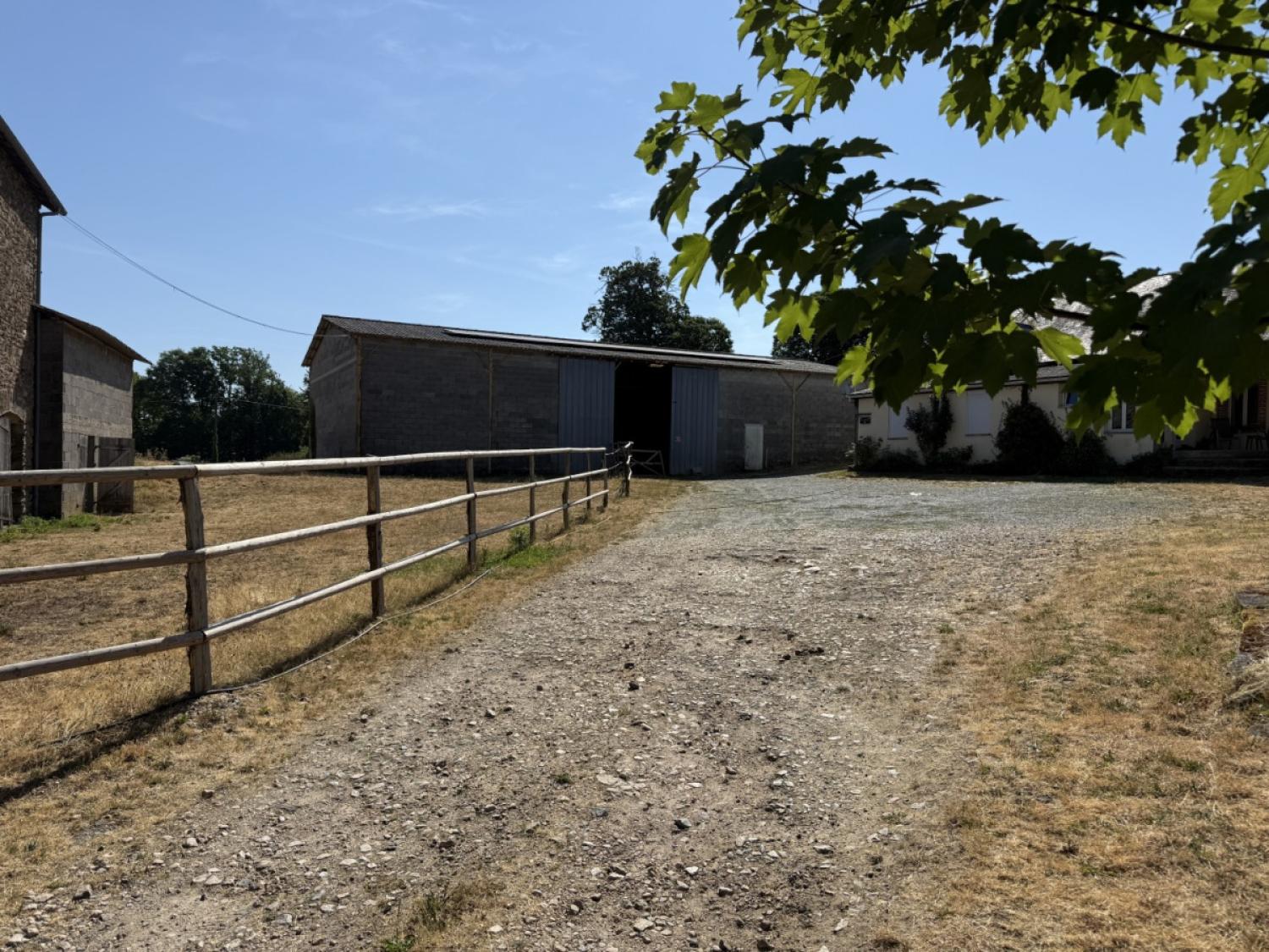 en venta casa rústica Saint-Pardoux-Corbier Corrèze 18