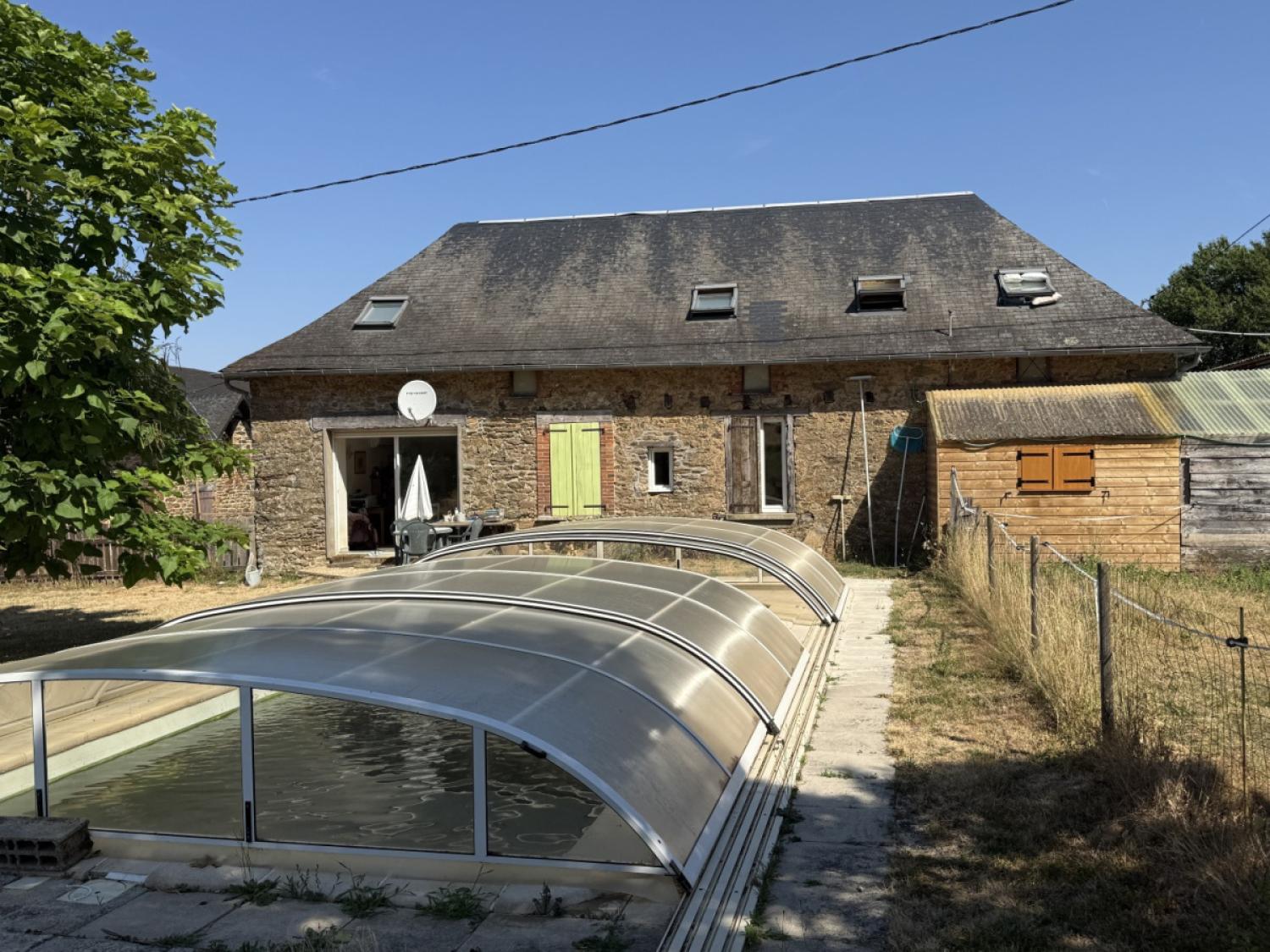 en venta casa rústica Saint-Pardoux-Corbier Corrèze 1