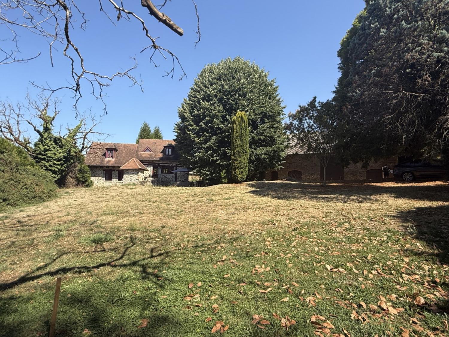 en venta casa independiente Lubersac Corrèze 12