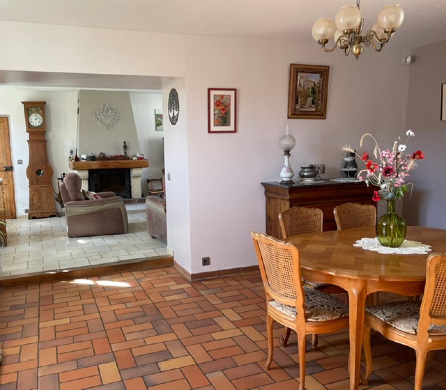 en venta casa con anexo de invitados Vez Oise 7