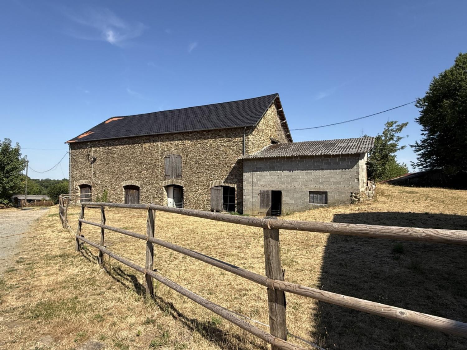 en venta casa rústica Saint-Pardoux-Corbier Corrèze 25