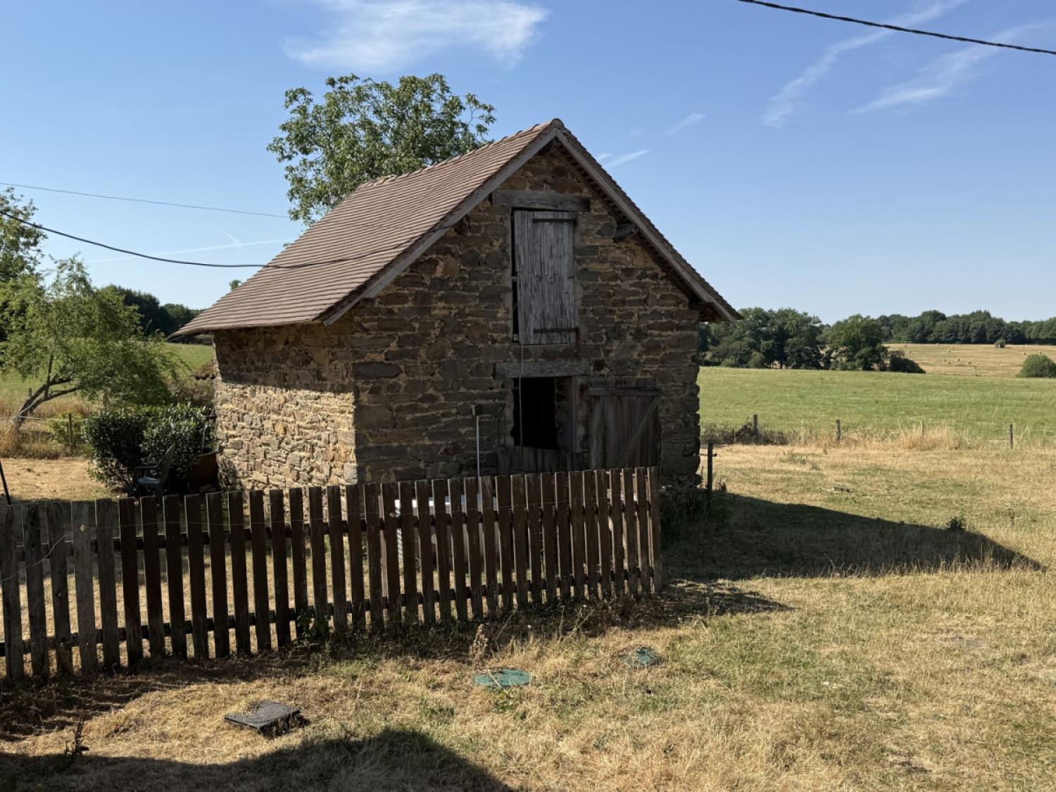 en venta casa rústica Saint-Pardoux-Corbier Corrèze 26