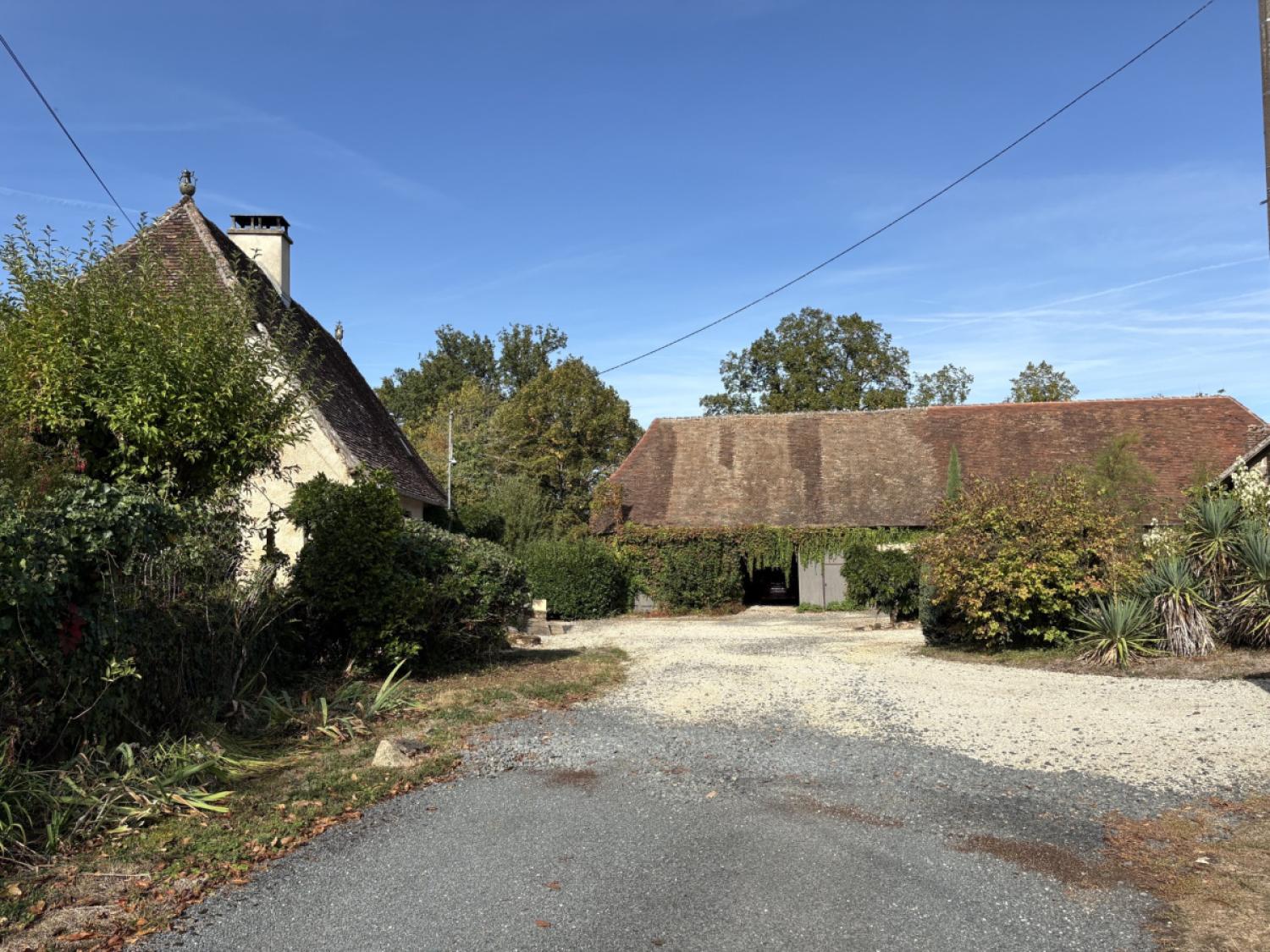 en venta casa con anexo de invitados Meuzac Haute-Vienne 37