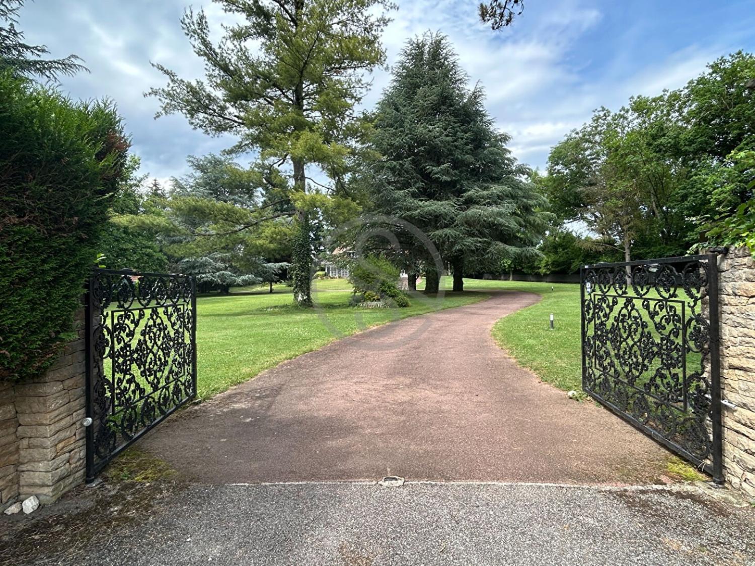  en venta finca rústica Mottier Isère 2