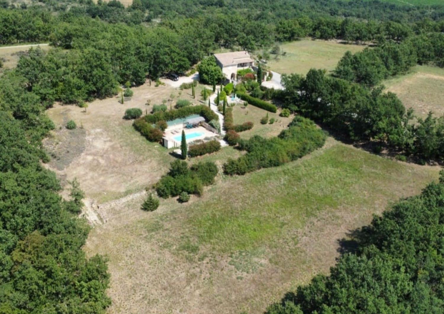 en venta casa independiente Barjac Gard 1