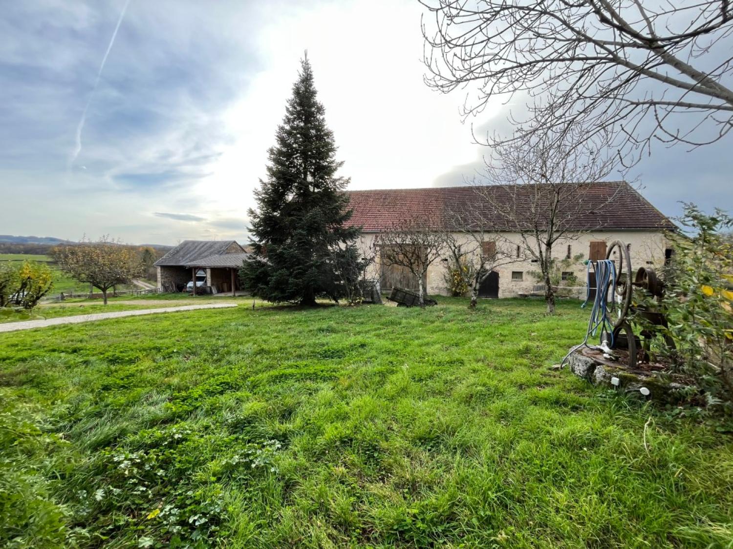  en venta casa con anexo de invitados Saint-Hilaire-en-Morvan Nièvre 2