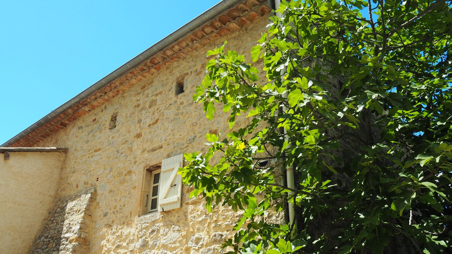 en venta casa independiente Barjac Gard 3