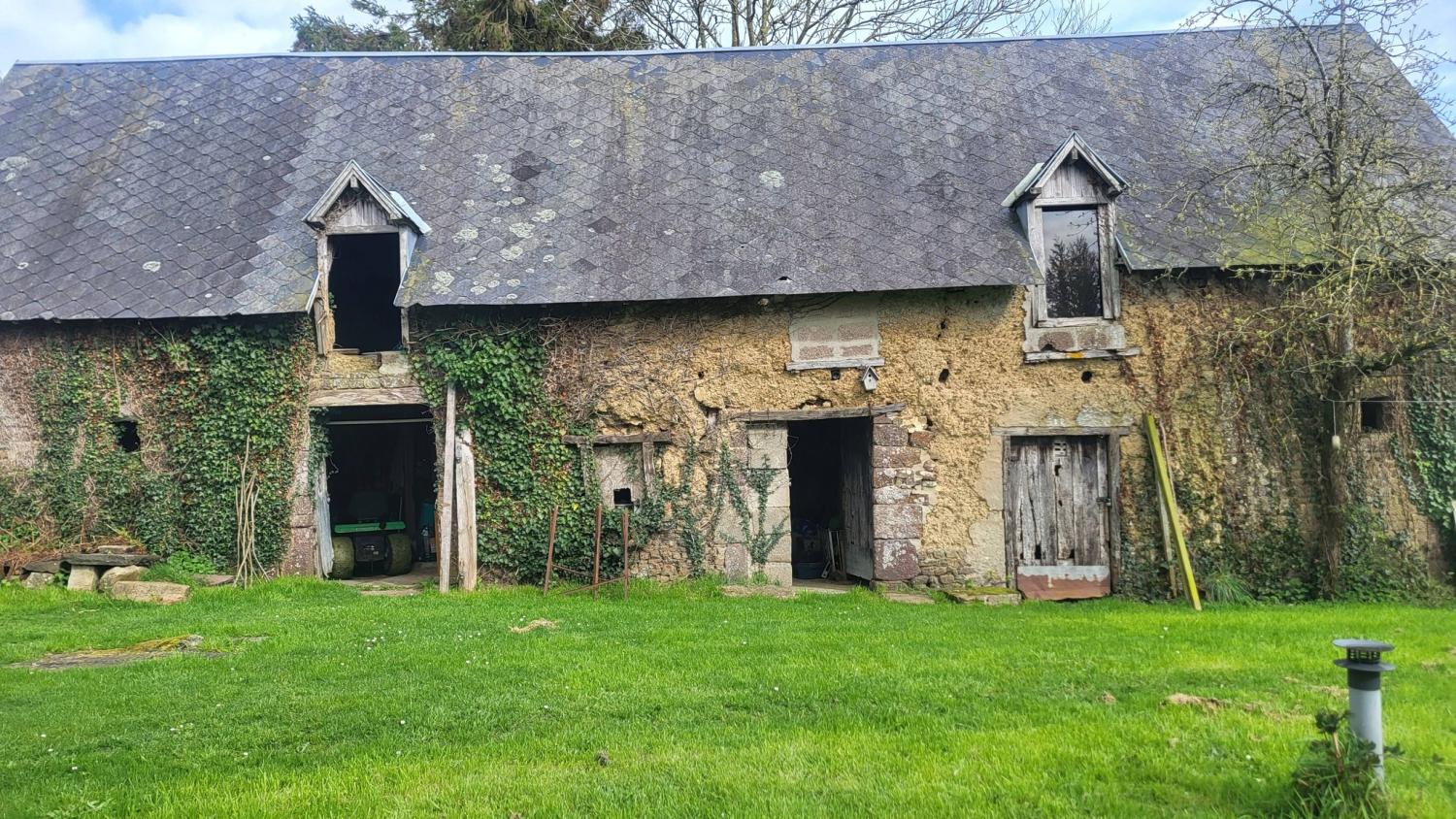  en venta casa independiente Saint-Denis-le-Gast Manche 4